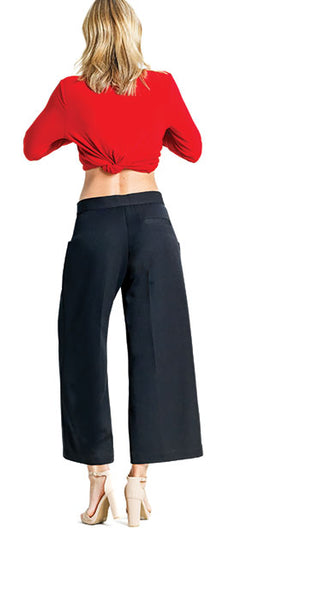 Woven Twill - Zip Closure Front Pocket Cropped Trouser - Black