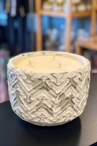 JUMBO WHITE DISTRESSED STONE CANDLE- Cranberry