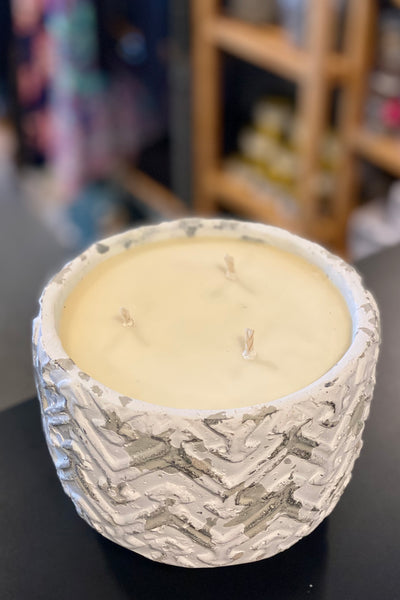 JUMBO WHITE DISTRESSED STONE CANDLE- Cranberry