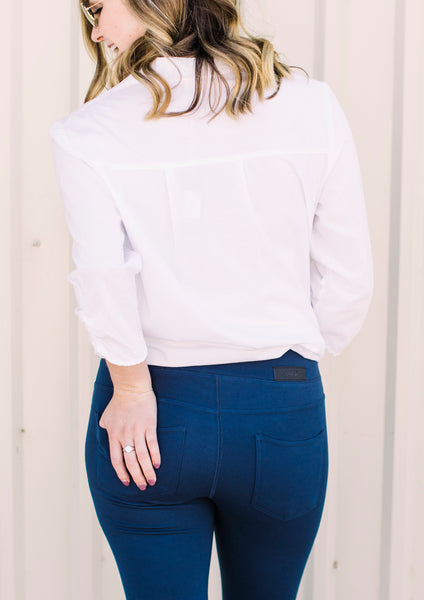 TWIST BUTTON-DOWN TOP