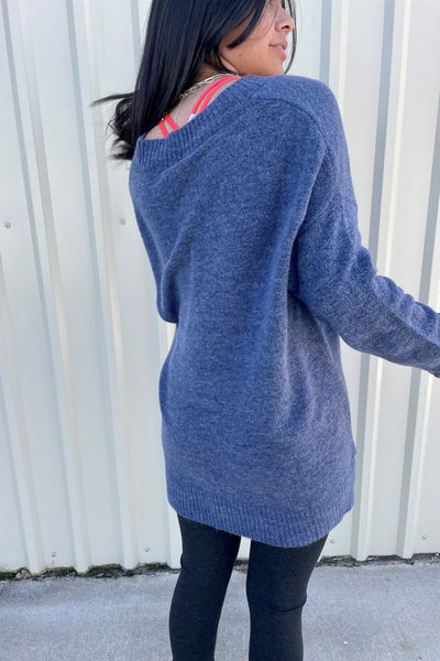 ZOYA V-NECK SWEATER