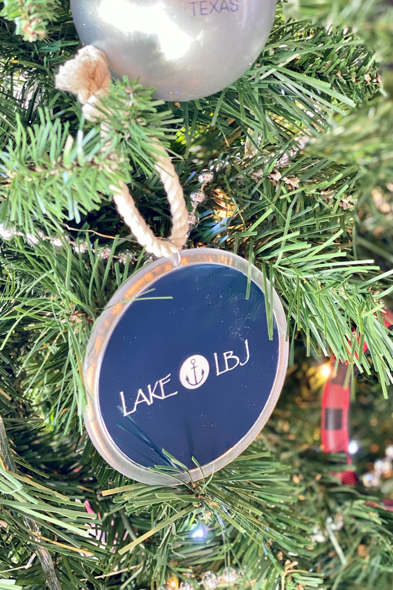 Lake LBJ Round Christmas Ornament